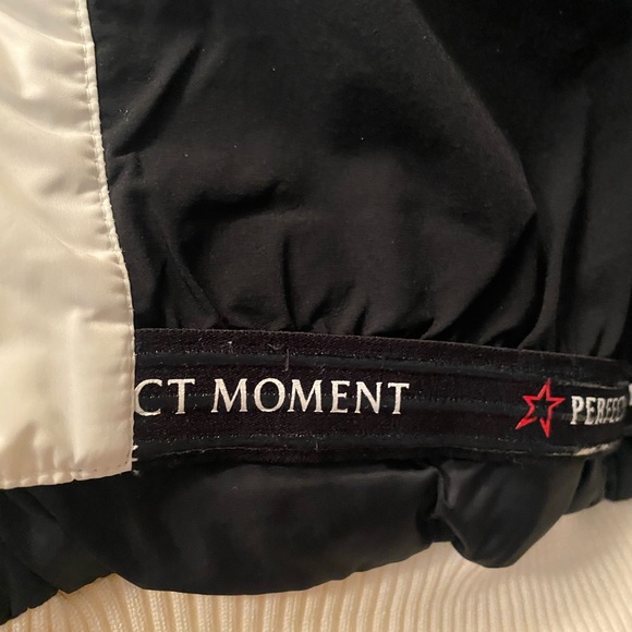Perfect Moment Women’s Ski Jacket - Picture 8 of 10
